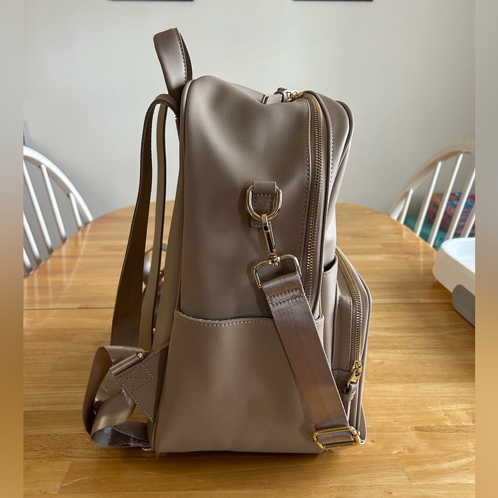 Elkie & Co. Aspen Taupe - Picture 3 of 7